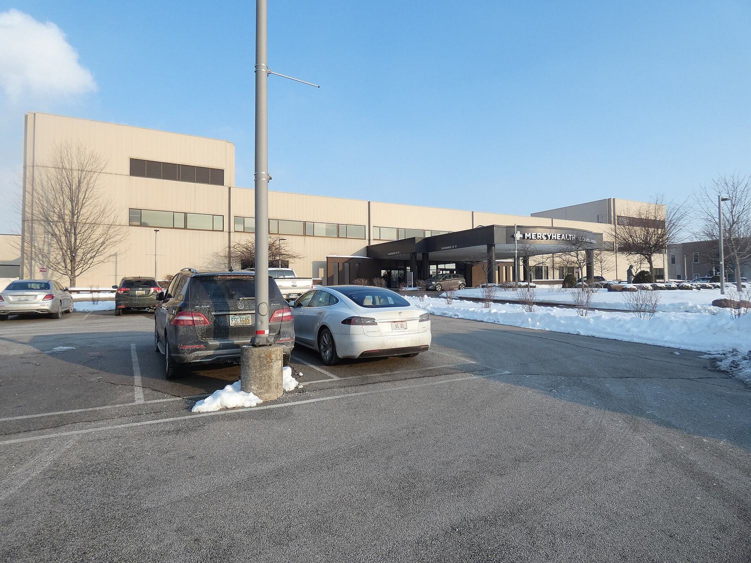 The front entrance of Mercy Health St. Charles Hospital in Oregon, Ohio